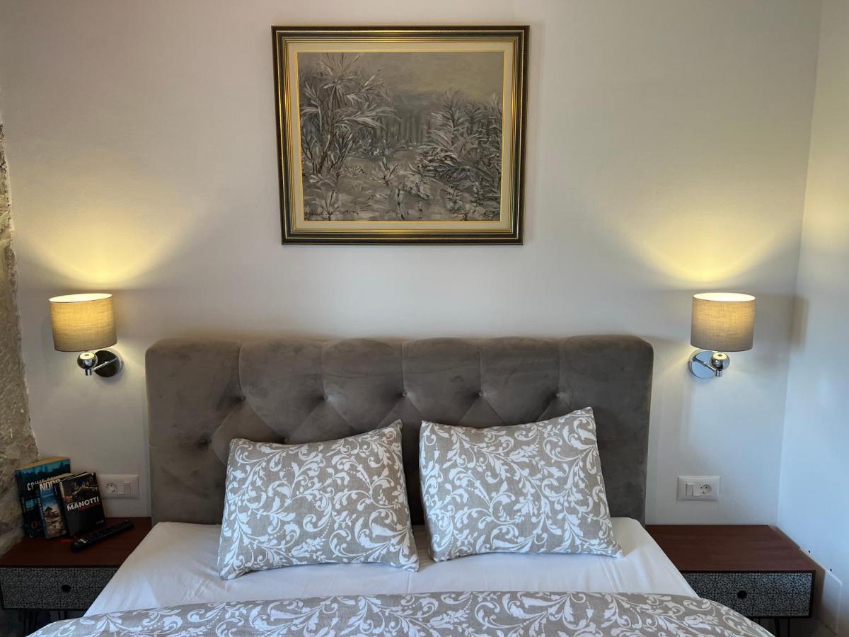 Villa Mavrici, Neighbors Free Buzet Buitenkant foto